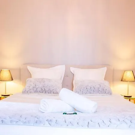 Charming Center-grande 5 Min Walking