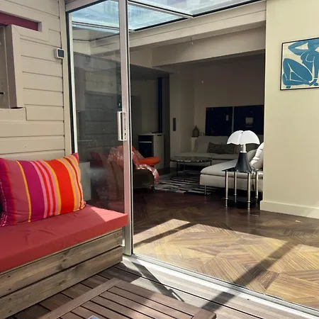 Apartamento Charming Center-grande 5 Min Walking